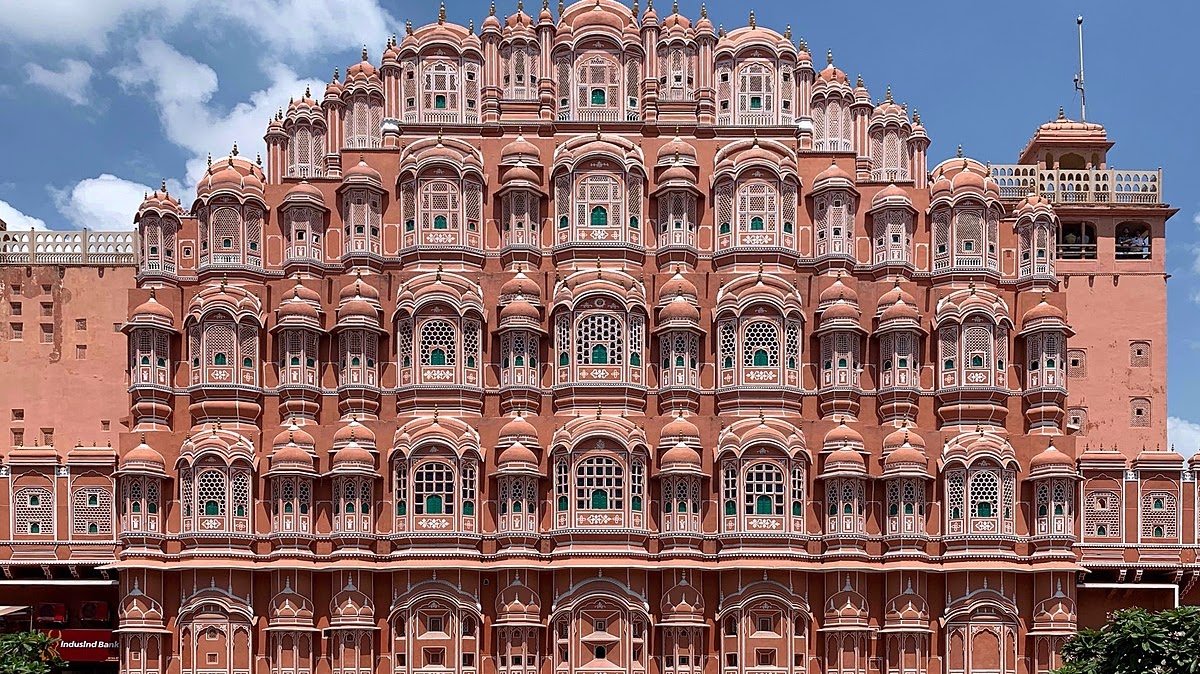Gurgaon to Rajasthan taxi package by Sky Cabs India